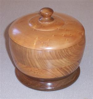 Lidded bowl by Stan Ludlow